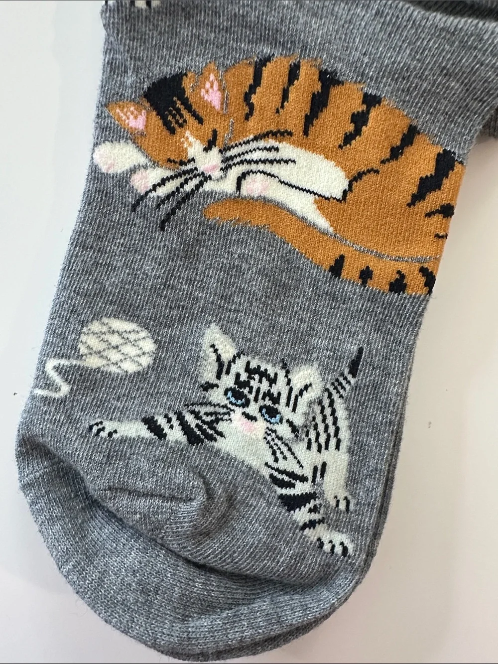 Blue Q Crew Socks “People I Love: 1. CATS”Playful Tabby & Calico Designs, Cotton